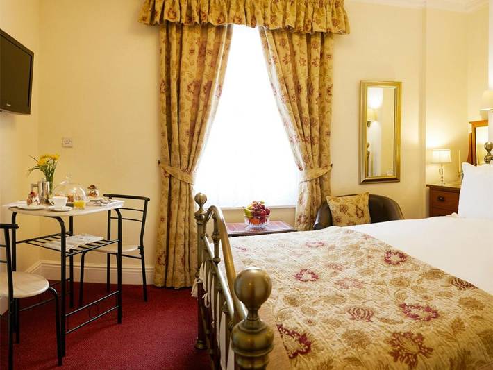 Bed and breakfast for 2 people, with Terrace and View in Filey