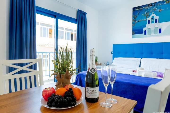 Gîte pour 2 personnes, avec terrasse dans Los Abrigos - 2