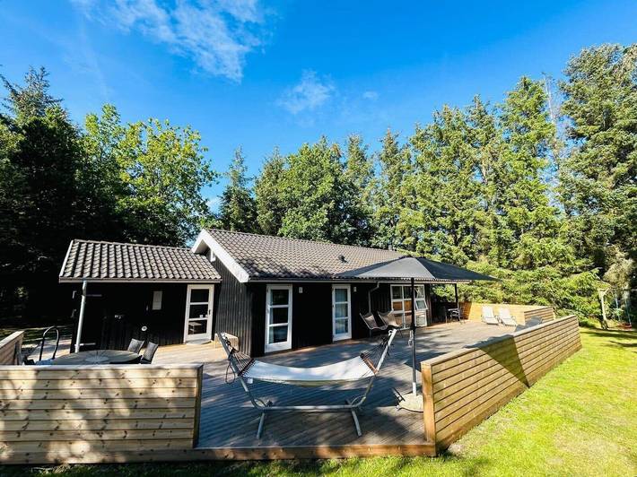 Ferienhaus für 8 Personen, mit Whirlpool und Sauna sowie Terrasse, kinderfreundlich in Lodskovvad