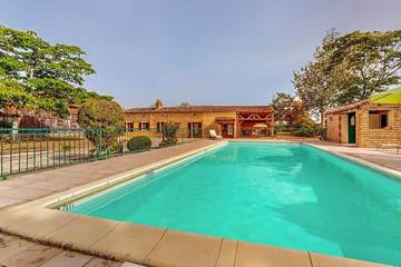 Gîte pour 6 personnes, avec jardin à Saint-Pierre-d'Eyraud
