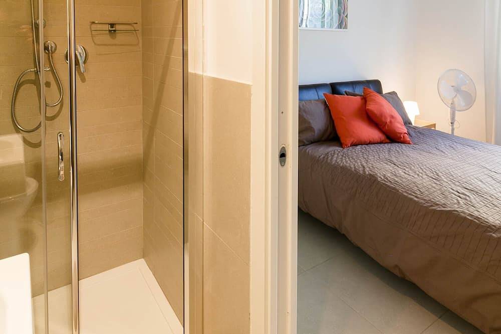 Villetta in stile moderno in Marina di Carrara, Carrara