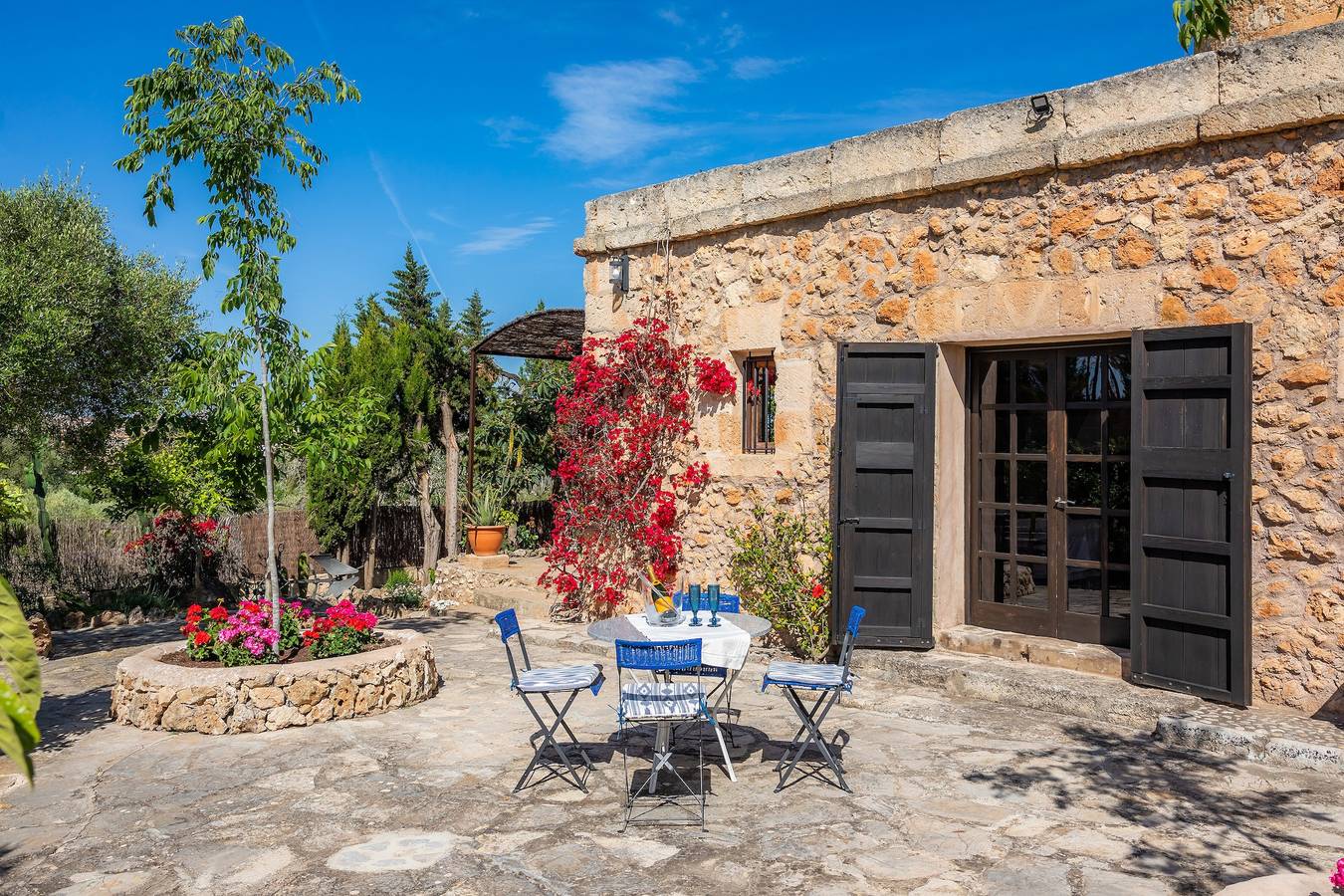 Casa vacanze Pet-Friendly Moli Den Barret. Vista montagne, piscina e Wi-Fi in Santa Margalida, Maiorca settentrionale