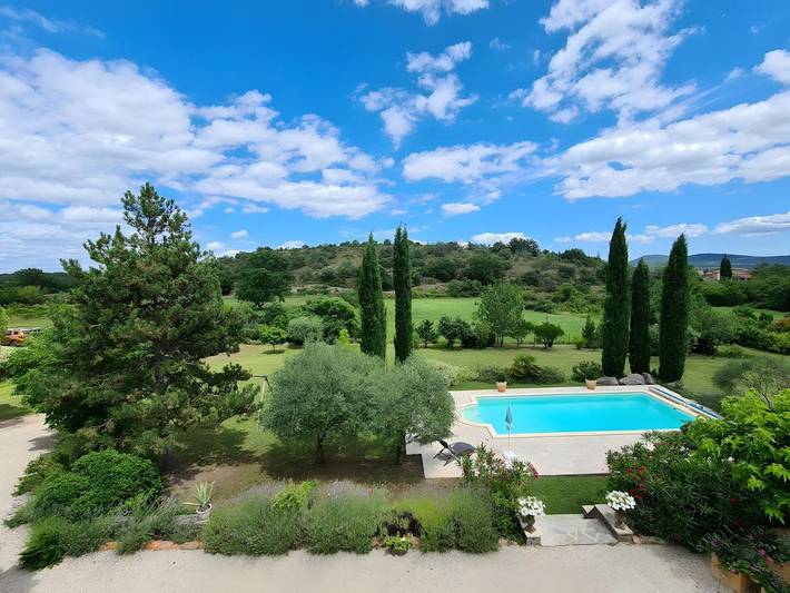 Location de vacances pour 10 personnes, avec jardin ainsi que terrasse et piscine à Courry - 2