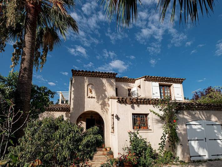Villa en Vence con piscina in Vence (Alpes Marítimos), Costa mediterránea (Francia)