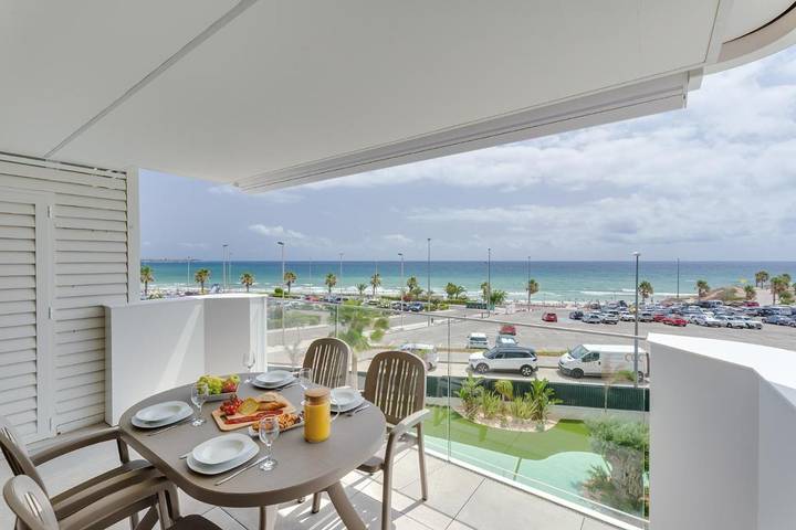 Apartamento para 4 personas, con Balcón y Terraza además de Jardín y Piscina para niños en Torre de la Horadada
