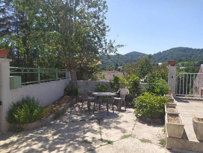 Location de vacances pour 2 personnes, avec terrasse à Antrenas - 3