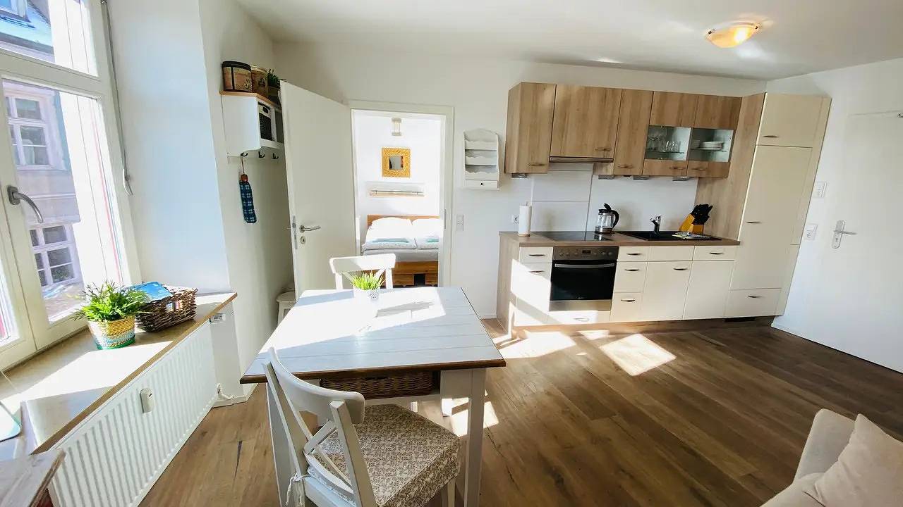Ganze Ferienwohnung, Ferienwohnung für 2 Personen (30 m²) in Überlingen in Überlingen, Region Bodensee-Oberschwaben