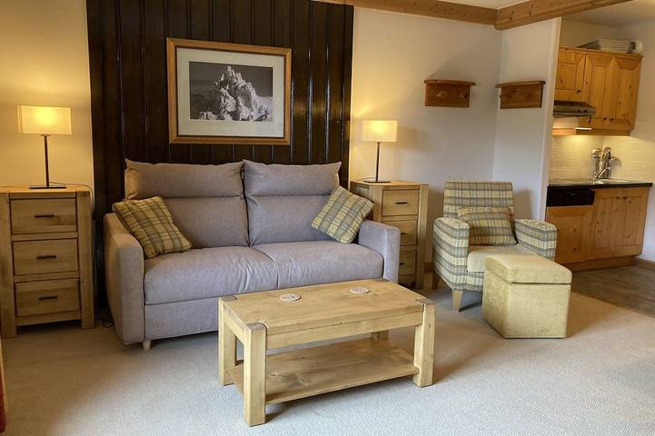 Appartement de vacances pour 4 personnes, avec jacuzzi et piscine ainsi que balcon et sauna, animaux acceptés