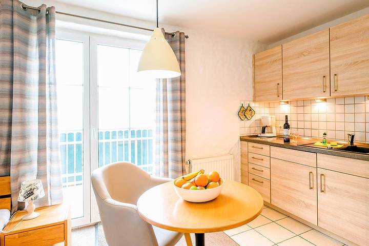 Ferienwohnung für 2 Personen, mit Sauna und Balkon, mit Haustier in Prerow - 3