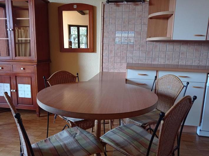 Gîte pour 5 personnes, avec jardin ainsi que piscine et vue, adapté aux familles à Enveitg - 3