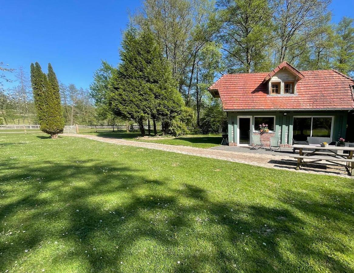Chalet de l'Yères à Canehan - pêche privée - accueil "Pet Friendly" in Canehan, Région de Dieppe