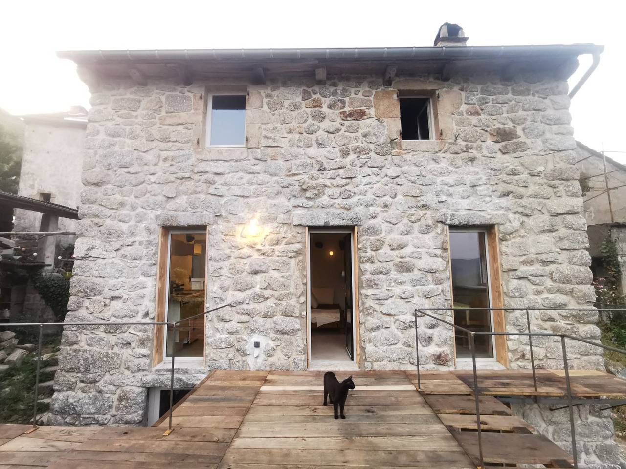 Vue imprenable. Vallée de la Borne in Pied-de-Borne, Parc national des Cévennes