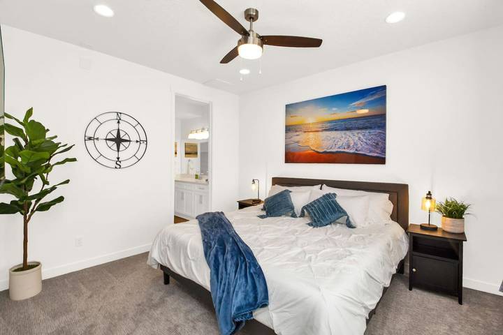 Vacation home for 12 people, with lake view, kid friendly in Utah