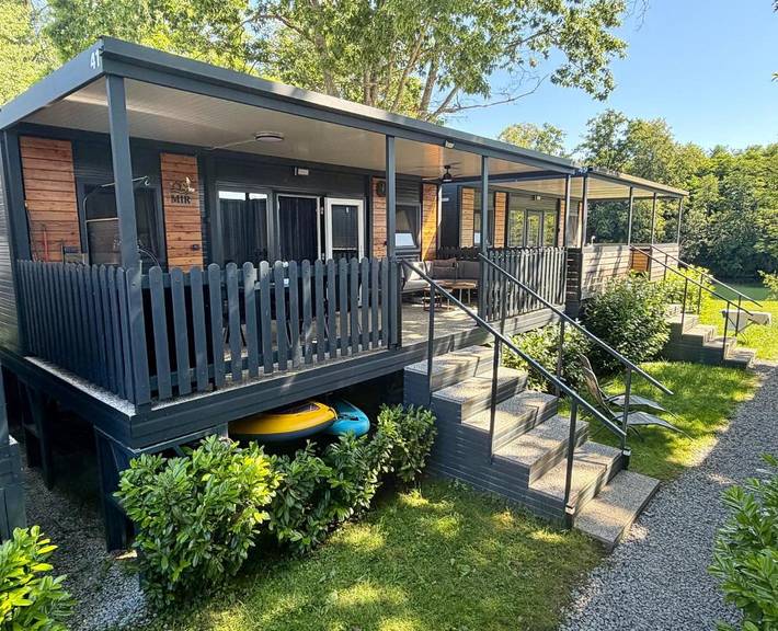 Ferienhaus für 4 Personen, mit Garten und Whirlpool sowie Sauna