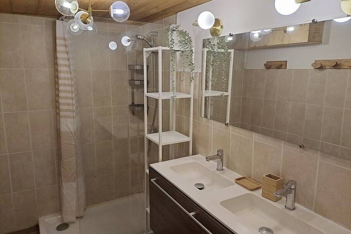Chalet für 15 Personen, 7 Schlafzimmer, Jacuzzi, Sauna, erstklassige Lage, Ruhe in Vénosc, Les Deux Alpes