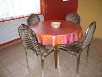 Vacation Rental for 5 Guests in Waimes, Wallonia, Picture 4