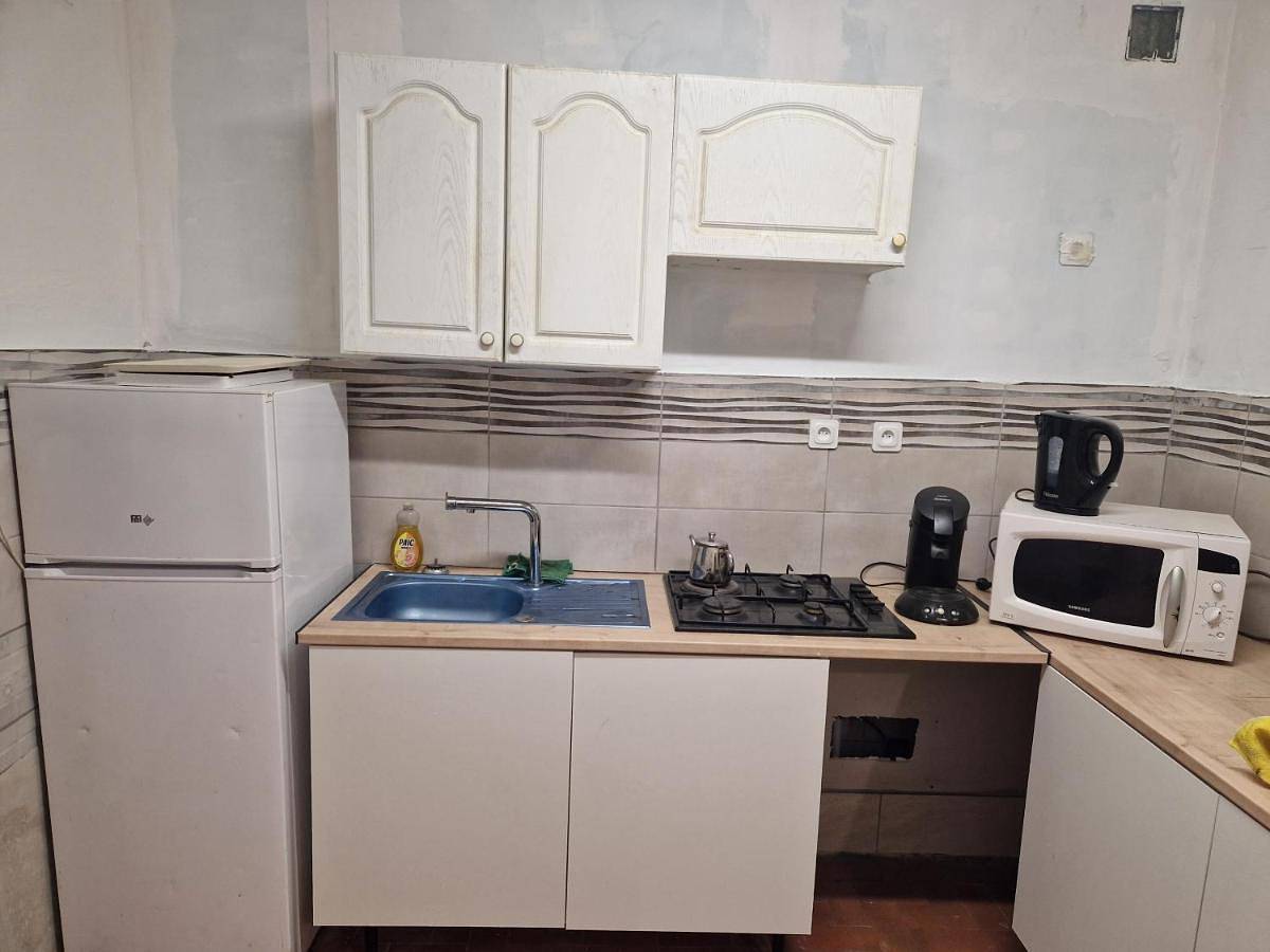 Double Room with Private Bathroom in Bédarrides, Vaucluse