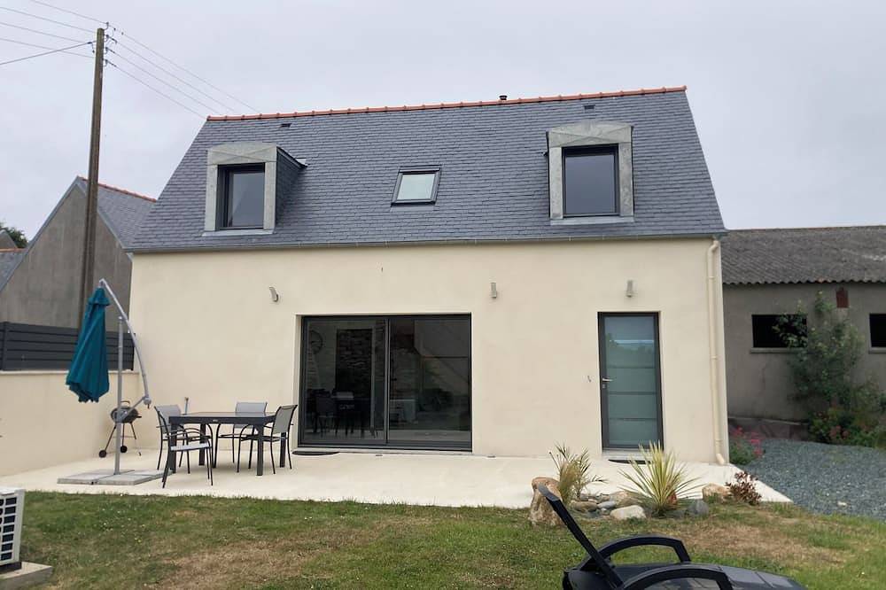 4-person gîte on a horse farm 1.5km from the beach in Pouldreuzic, Côte de Cornouaille