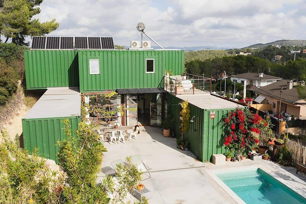 Designervilla mit Sauna und Swimmingpool in Canyelles (Barcelona), Garraf