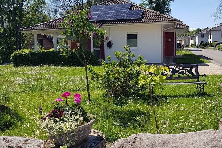 Ferienhaus für 4 Personen, mit Balkon und Garten in Hohenfelden