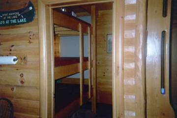 Log Cabin for 12 Guests in Nebraska, USA, Picture 4