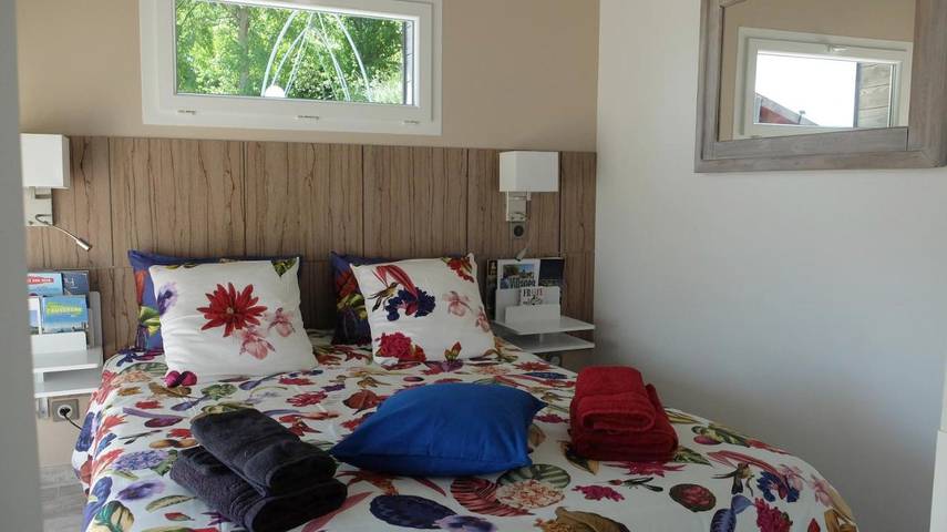 Cottage pour 3 personnes, avec jardin et jacuzzi à Saint-Éloy-les-Mines