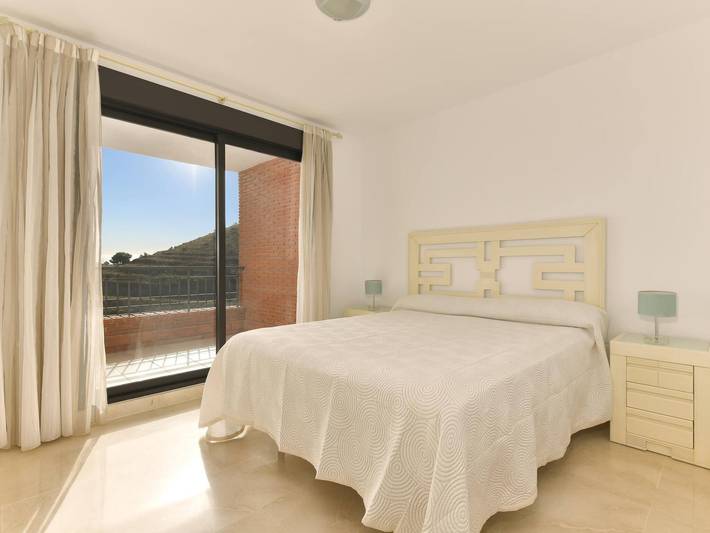 Ganze Wohnung, 2-Zimmer-Wohnung mit seitlichem Meerblick in Torrox Costa, Torrox