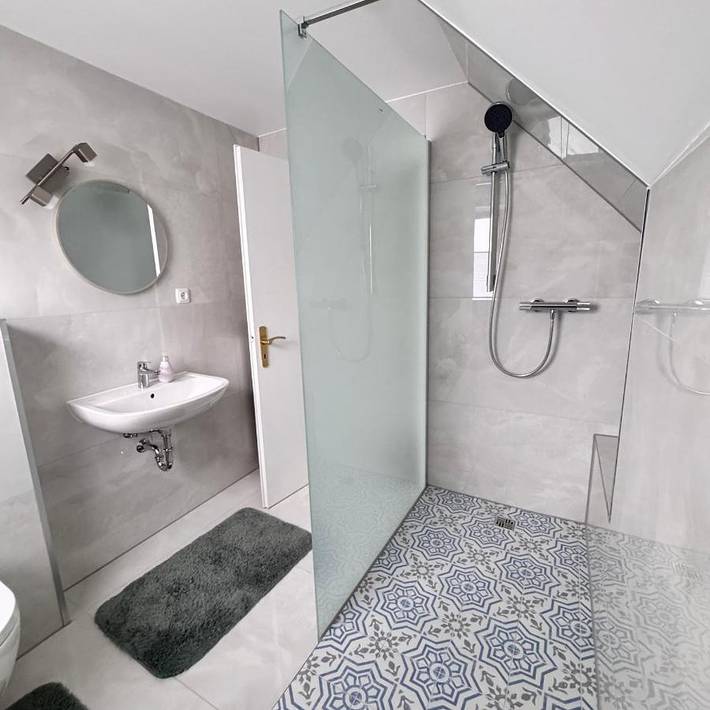 Ferienwohnung für 6 Personen, mit Balkon und Terrasse sowie Garten und Pool in Gütersloh - 4
