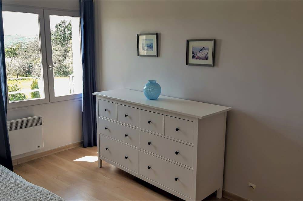 Geheel appartement, Appartement 4 personen in Provençaalse boerderij in het hart van de Luberon in Forcalquier, Parc naturel régional du Luberon