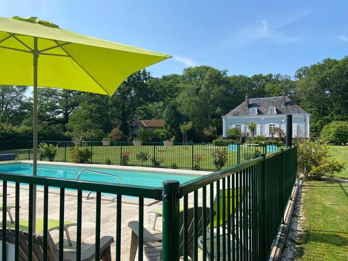 Hôtel pour 4 personnes, avec jardin ainsi que piscine et vue, animaux acceptés à Saint-Fargeau - 3