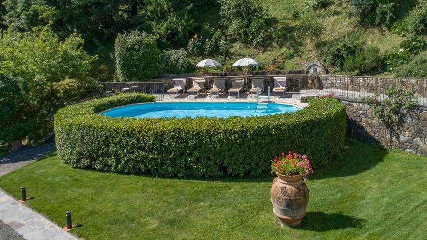Location de vacances pour 6 personnes, avec jardin ainsi que terrasse et jacuzzi à Radda in Chianti - 3