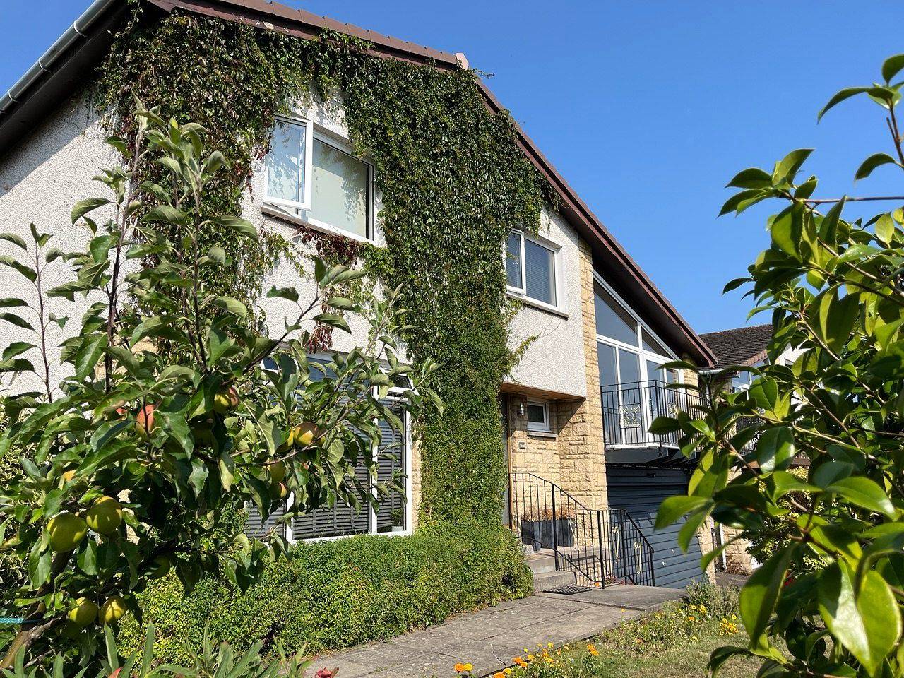 Holiday Rental for 8 People in Dundee, Angus