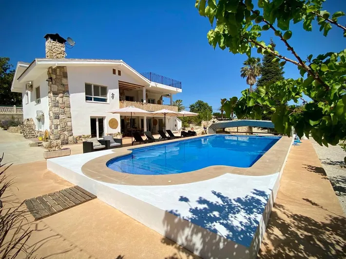 Bed and Breakfast für 2 Personen, mit Pool und Ausblick sowie Garten - 1