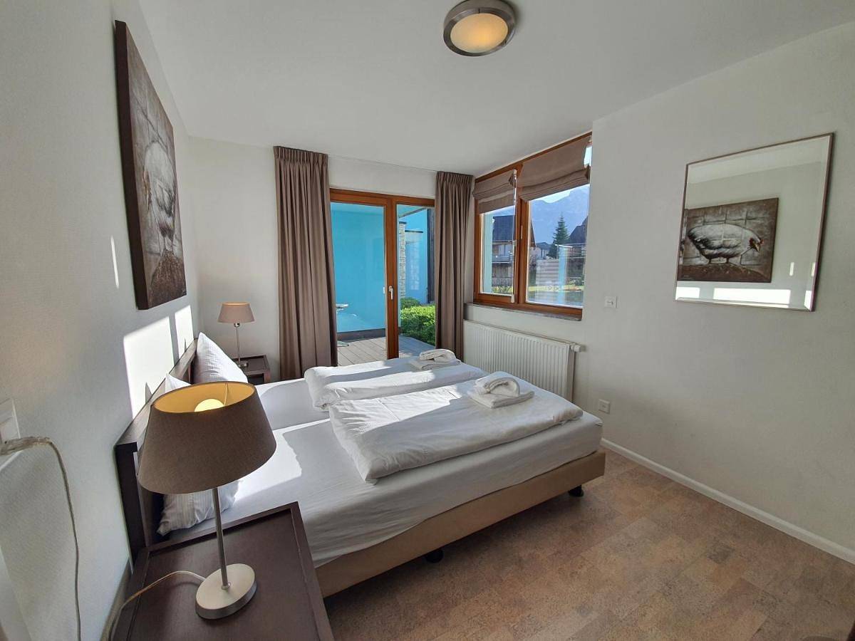 Ganze Wohnung, Ferienwohnung für 4 Personen mit Balkon in Walensee (Heidiland), Quarten