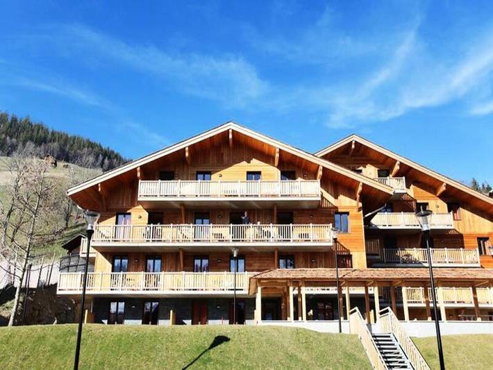 Location de vacances pour 4 personnes, avec piscine et sauna, adapté aux familles à La Clusaz