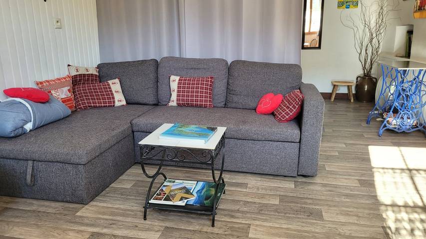 Chambre d’hôte pour 3 personnes, avec jardin dans le Jura - 2