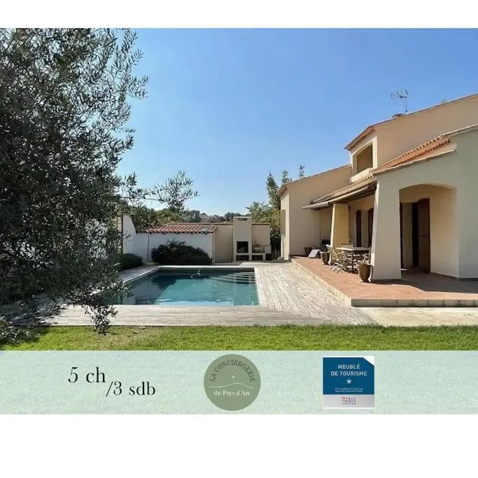 Villa für 10 Personen, mit Pool und Garten - 1