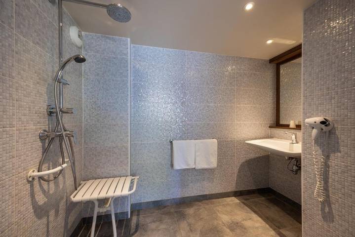 Hôtel pour 2 personnes, avec jardin, animaux acceptés à Mâcon - 4