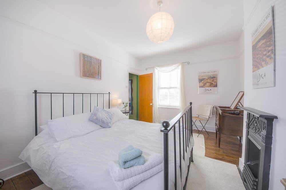 Charming dog-friendly cottage in historic Arundel! in Arundel, South Downs