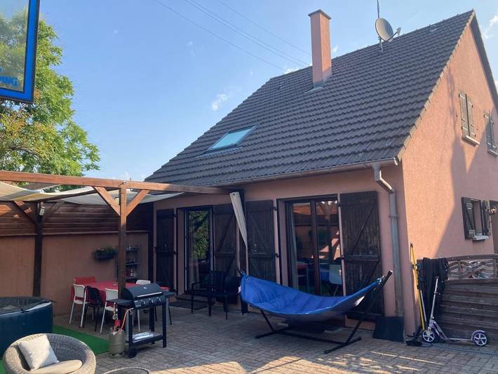 Ferienhaus für 7 Personen, mit Terrasse und Garten sowie Sauna und Ausblick