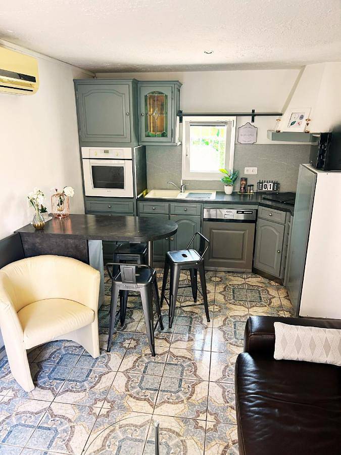 Appartement entier, Maison en rez de jardin - L'Écrin Provençal in Puget-sur-Argens, Côte méditerranéenne (France)