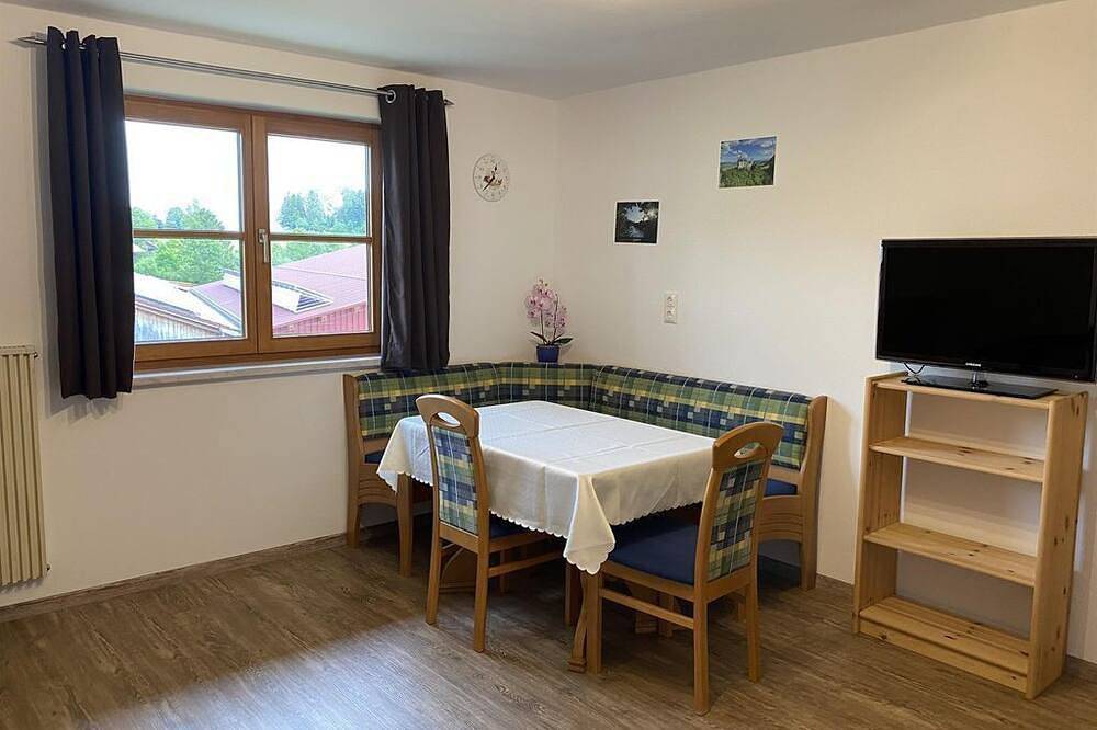 Geheel appartement, Apartment 2 / 1st floor / D 'Middle - Haus Steinacher in Hopferau, Zwaben (Bayern)