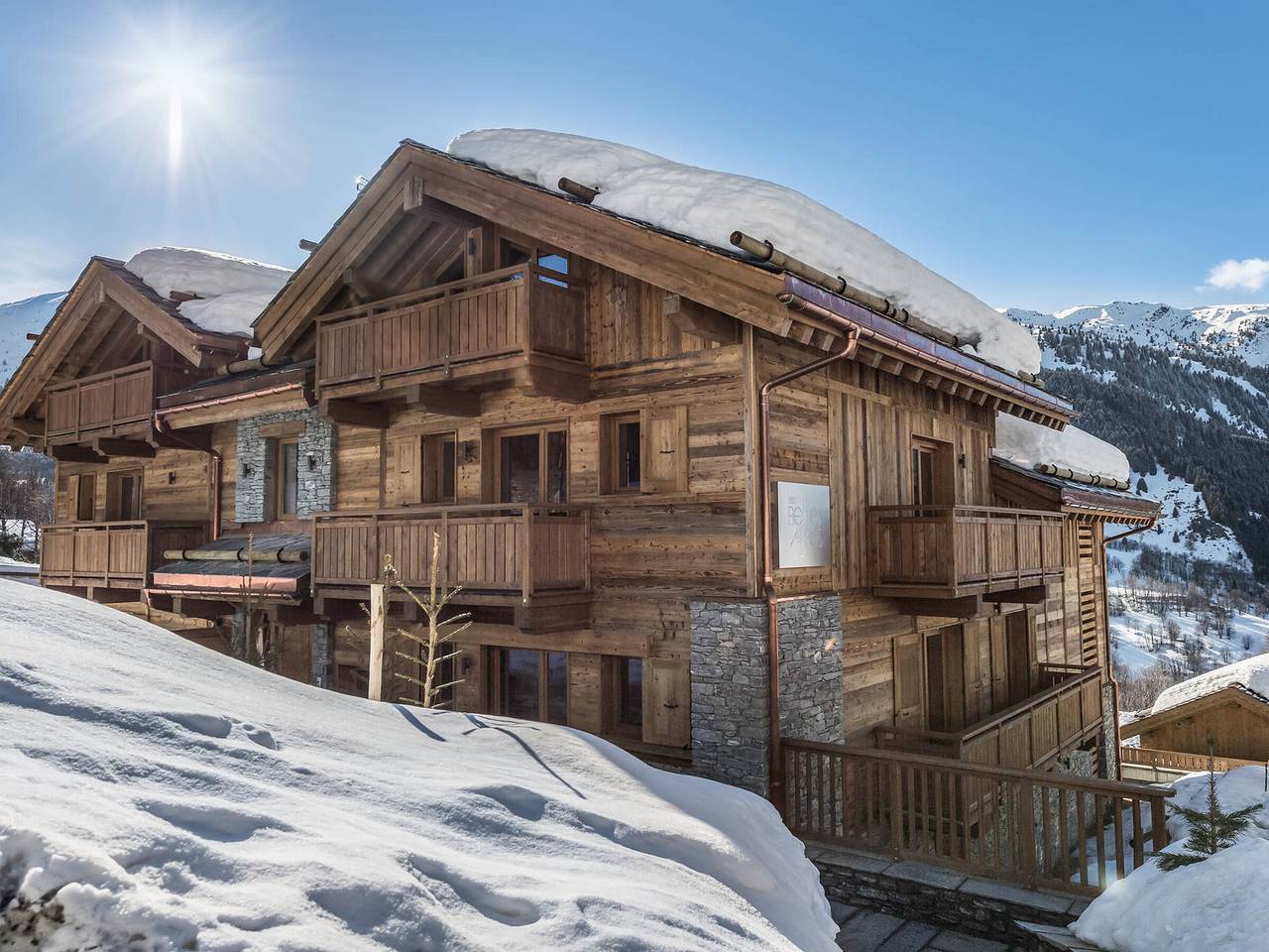 Geheel appartement, Large duplex for 14 in Méribel, with sauna in Meribel Village, Courchevel
