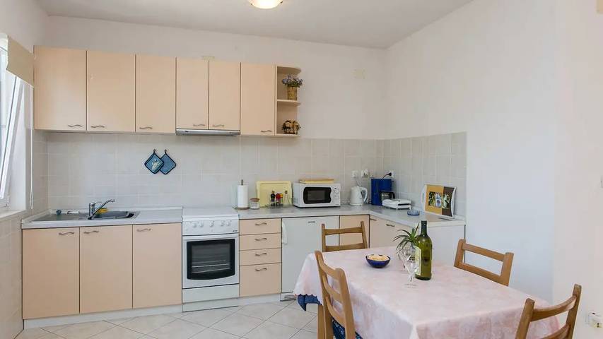 Gîte pour 4 personnes, avec terrasse à Cavtat - 3