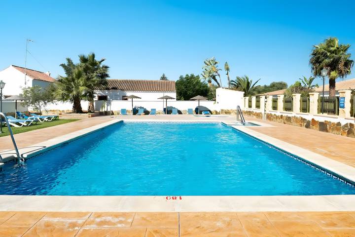 Holiday home for 4 people, with garden and children pool - 1
