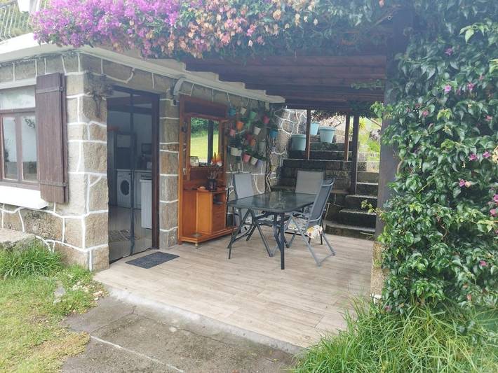 Location de vacances pour 5 personnes, avec vue ainsi que jardin et piscine à Ferrol - 3