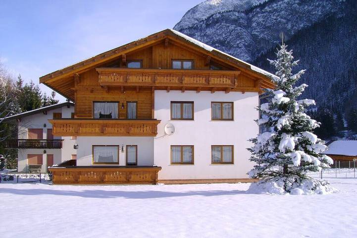 Apartamento de vacaciones para 10 personas, con balcón y jardín - 1