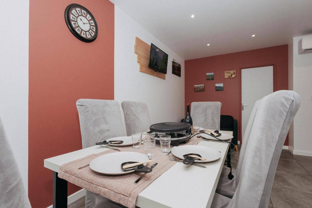 Appartement entier, La bâtisse des tuileries côté vigne in Lamure-sur-Azergues, Région de Villefranche-sur-Saône