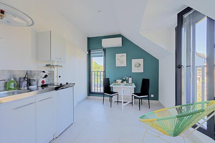 Gîte pour 2 personnes, avec vue sur le lac ainsi que terrasse et vue à Saint-Rémy-lès-Chevreuse - 3
