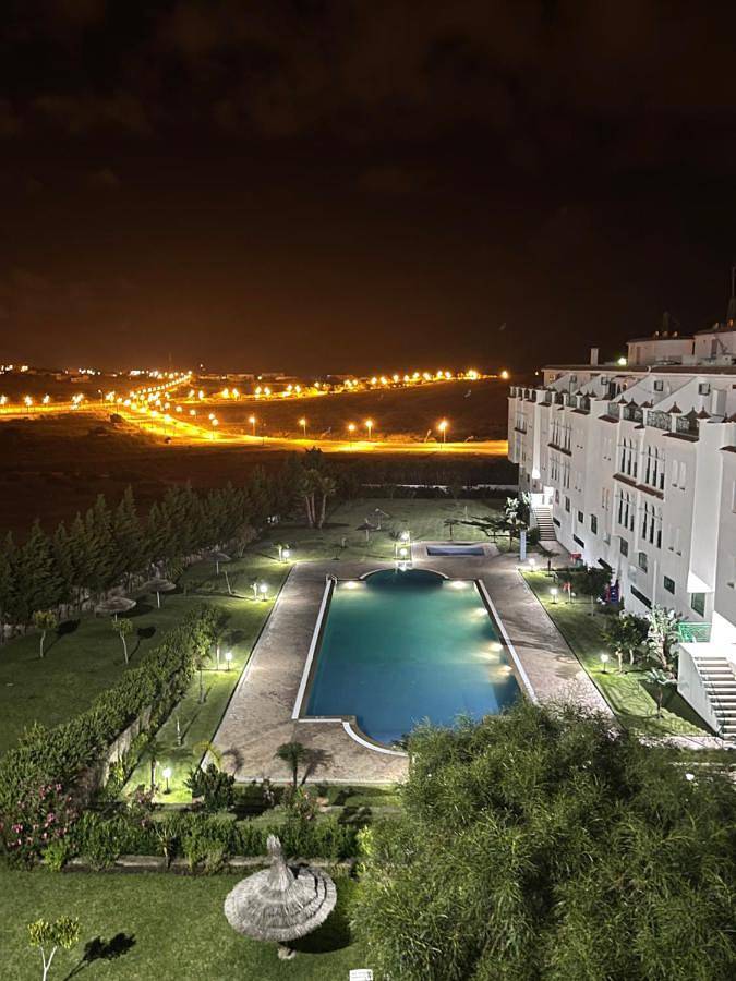 Vakantiewoning voor 4 personen, with balkon and tuin as well as whirlpool and zwembad in Tanger